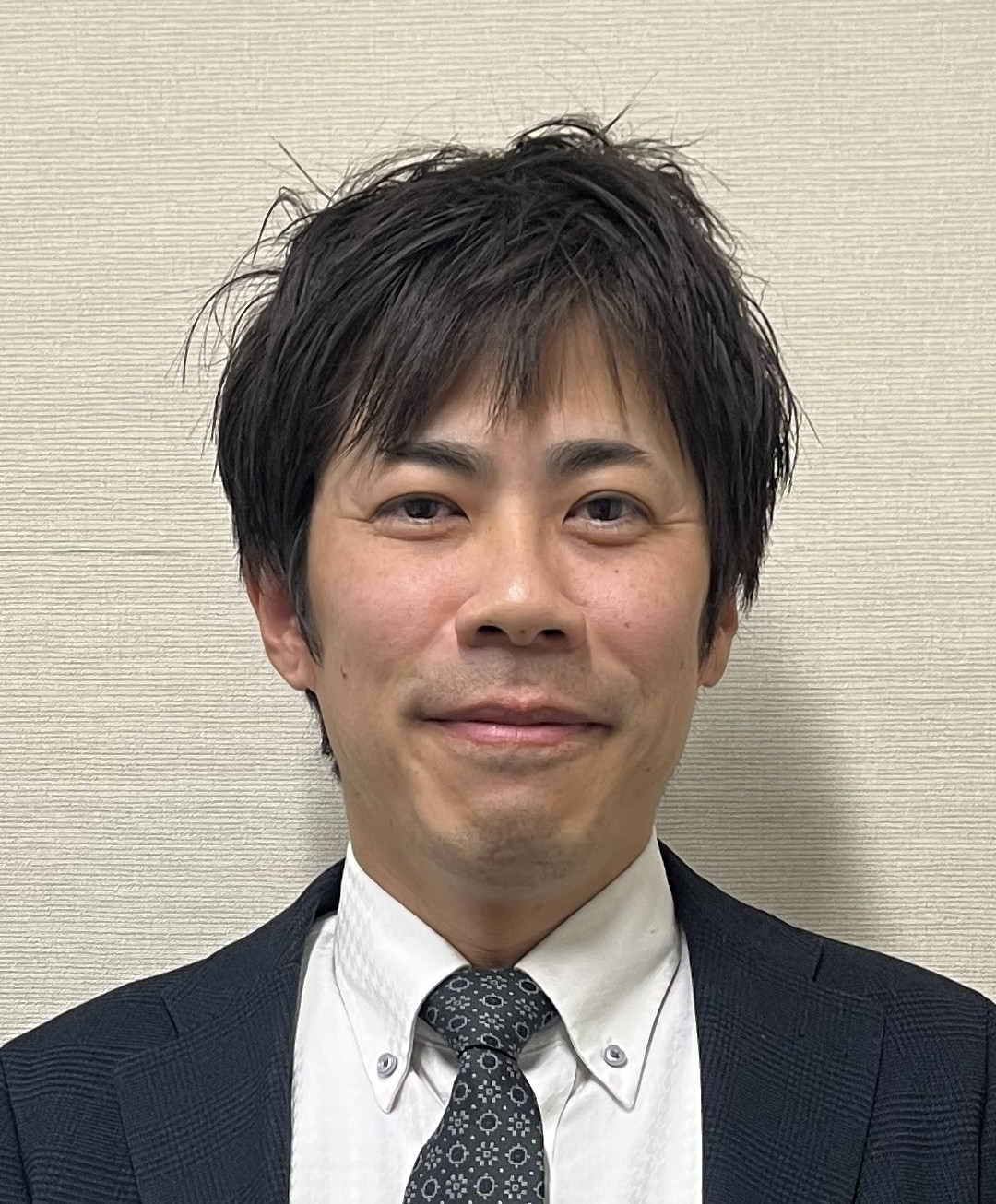 学園理事・教務主任<br>山内樹先生